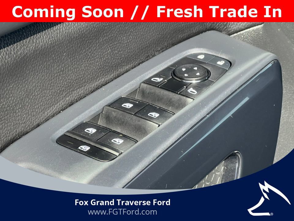 Used 2024 Nissan Pathfinder SV image 17