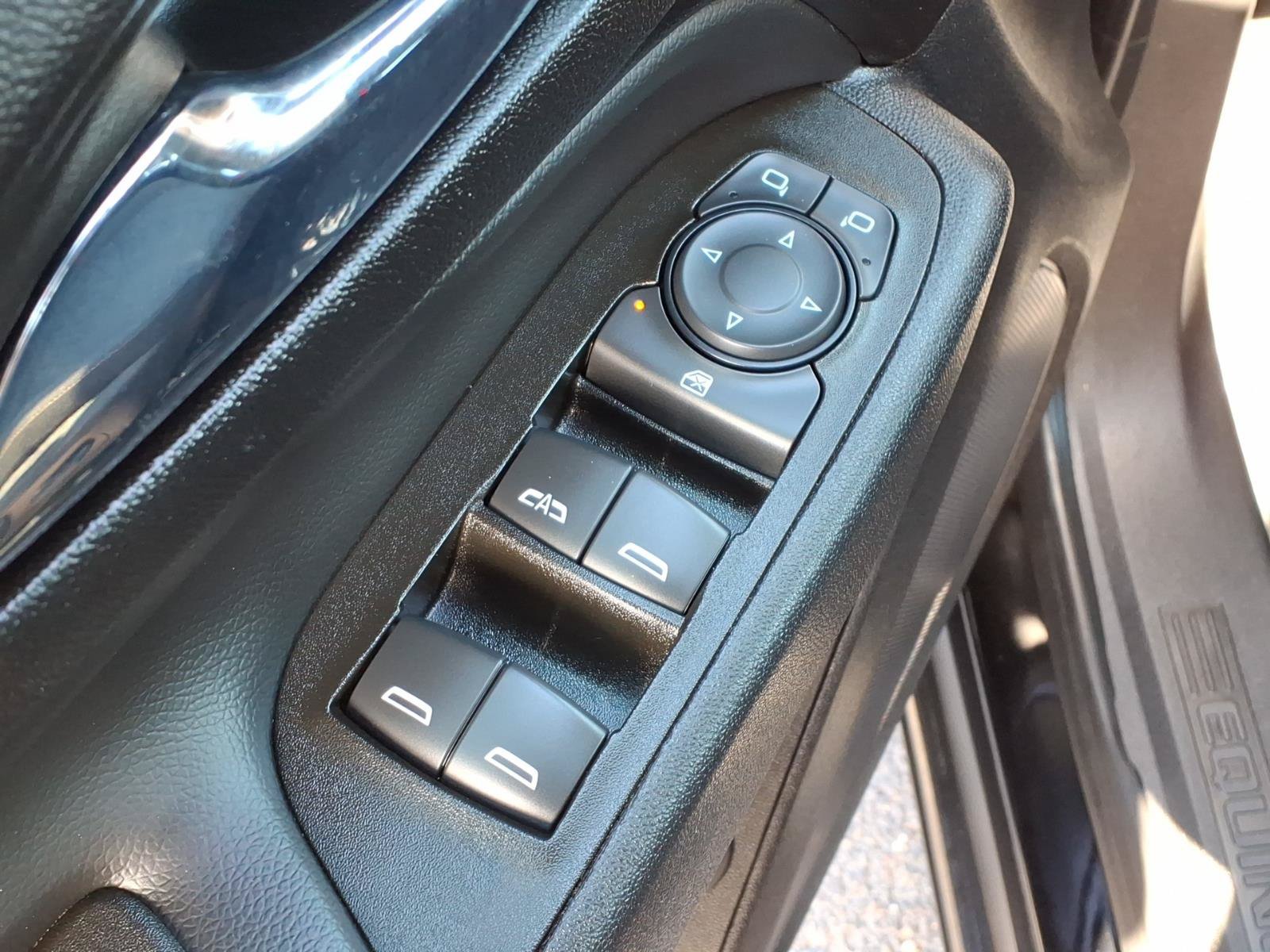 Used 2022 Chevrolet Equinox LT FWD image 18