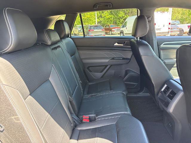 Used 2021 Volkswagen Atlas Cross Sport SE w/ V6 Towing Package FWD image 28
