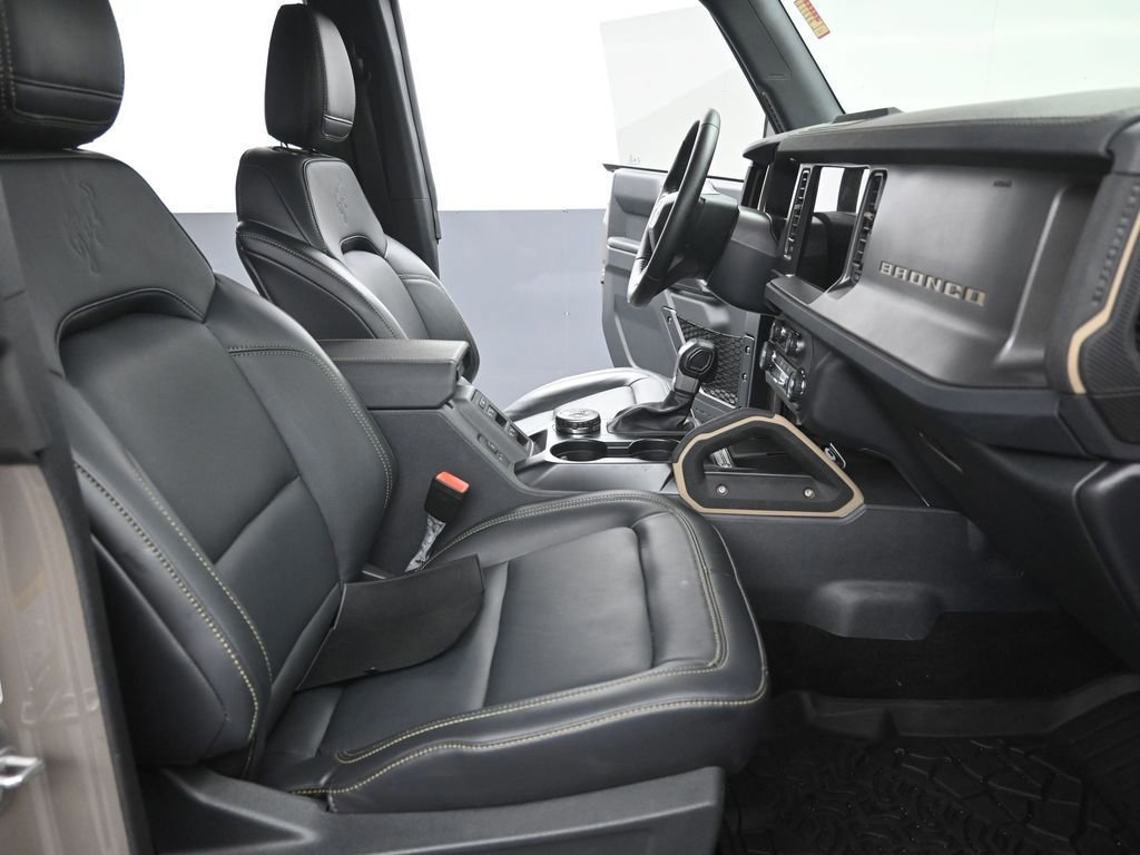Certified 2025 Ford Bronco Badlands image 27