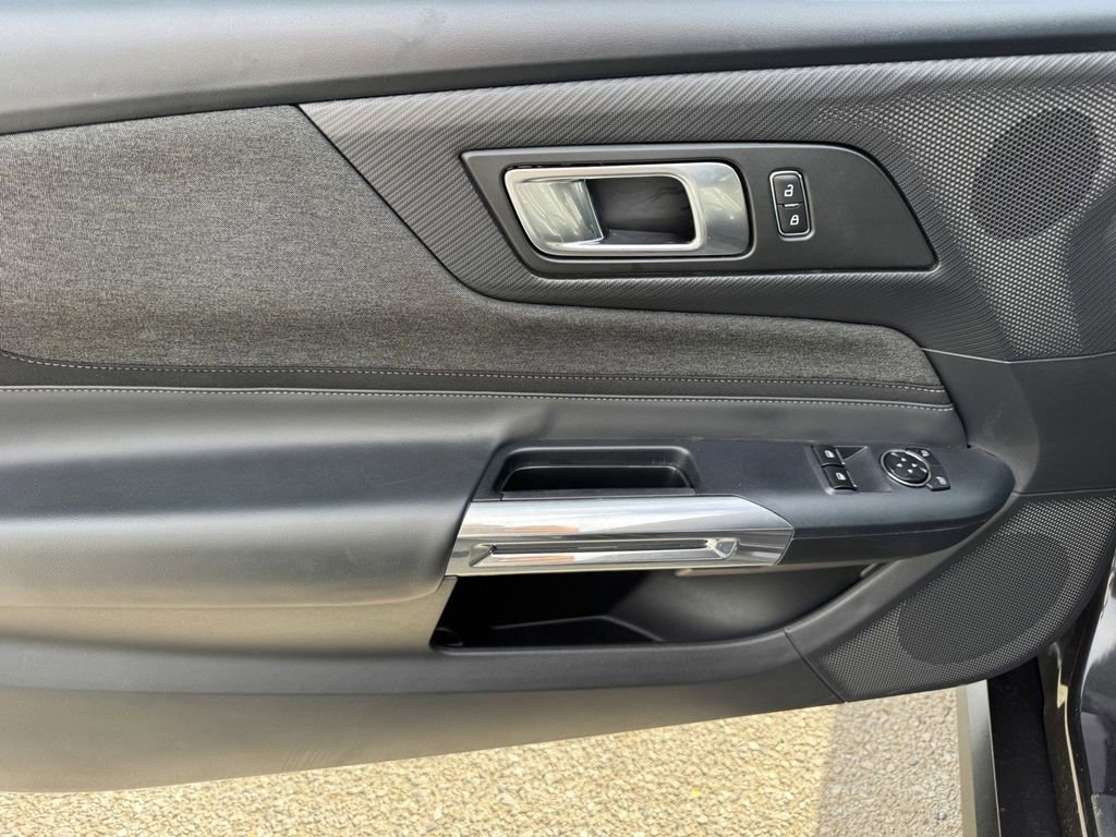 Certified 2024 Ford Mustang Coupe image 11