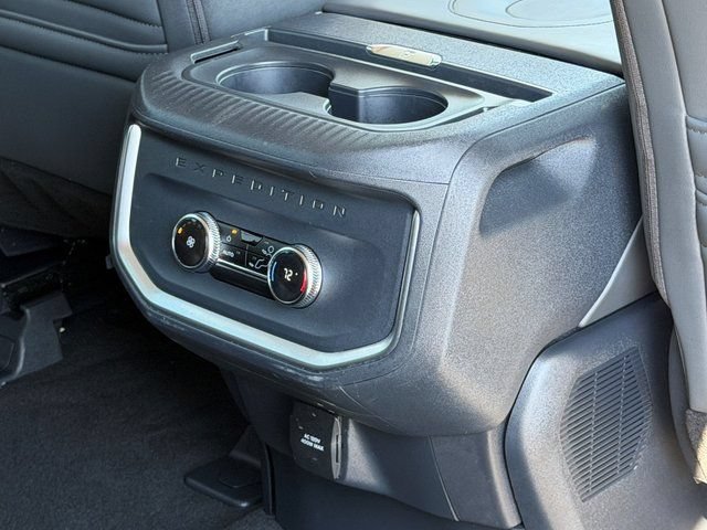 Certified 2025 Ford Expedition Active AWD/4WD image 37