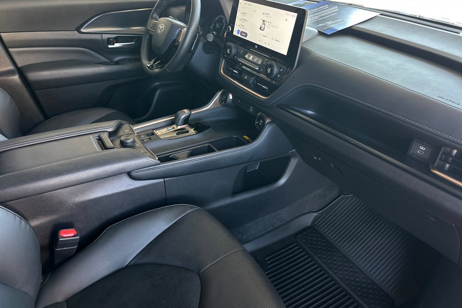 Used 2025 Toyota Grand Highlander AWD Hybrid image 16