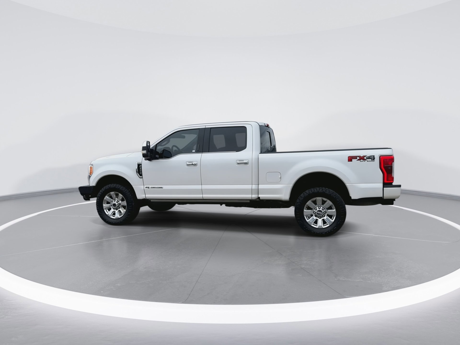 Certified 2017 Ford F250 Platinum w/ Platinum Ultimate Package image 8