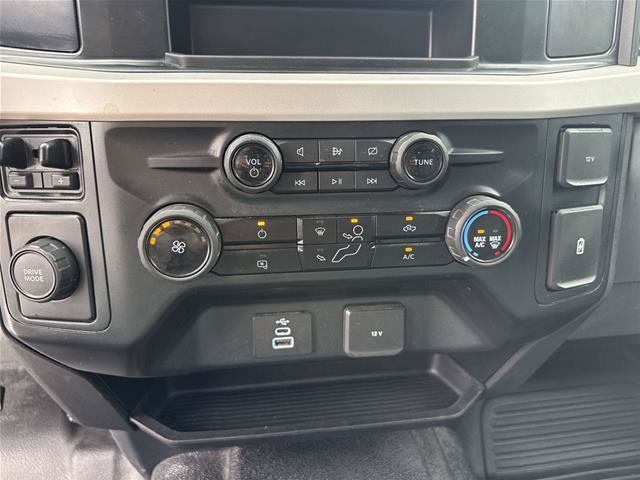 Certified 2023 Ford F250 XL w/ XL Chrome Package RWD image 9