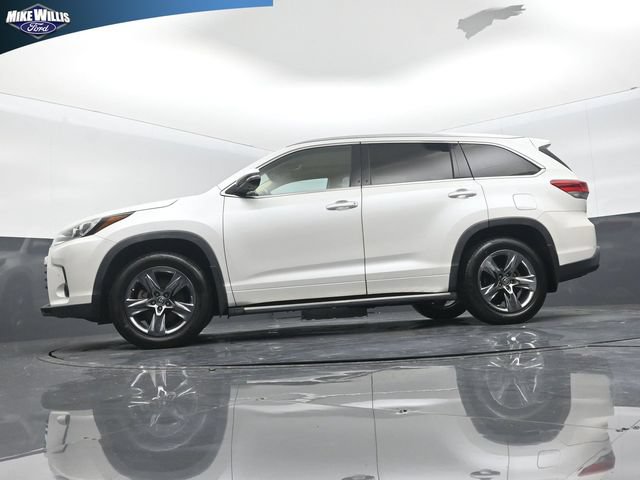 Used 2019 Toyota Highlander Limited Platinum FWD image 20