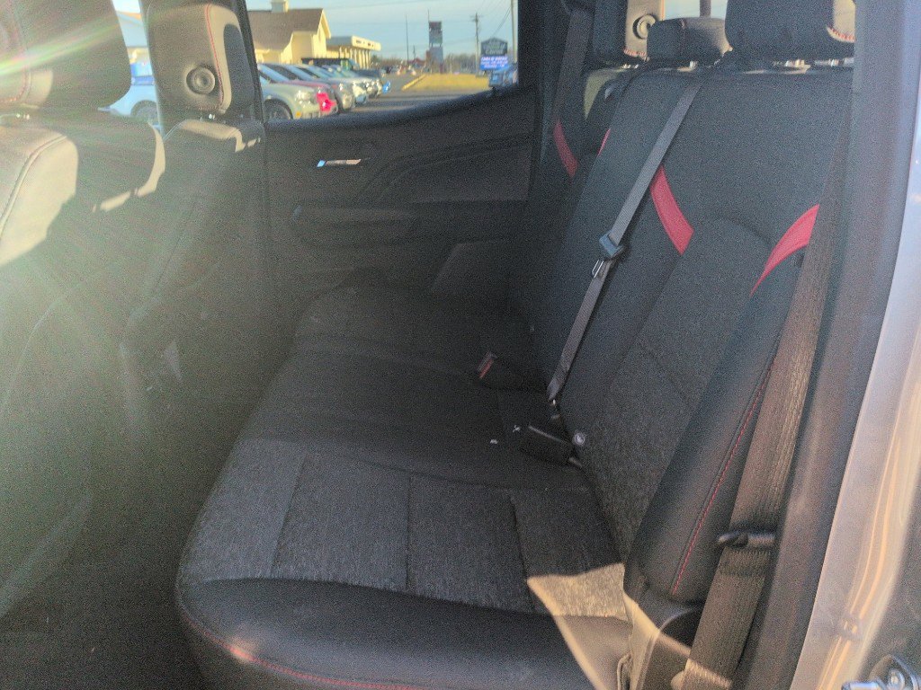 Used 2023 Chevrolet Colorado Z71 w/ Z71 Convenience Package 2 image 7