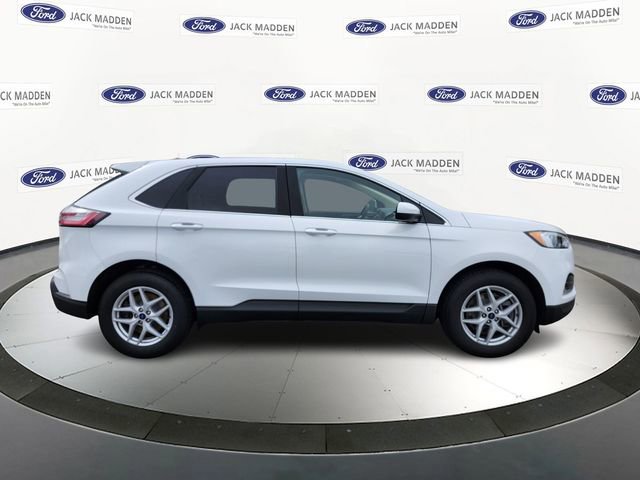 Certified 2022 Ford Edge SEL w/ Convenience Package AWD/4WD image 2