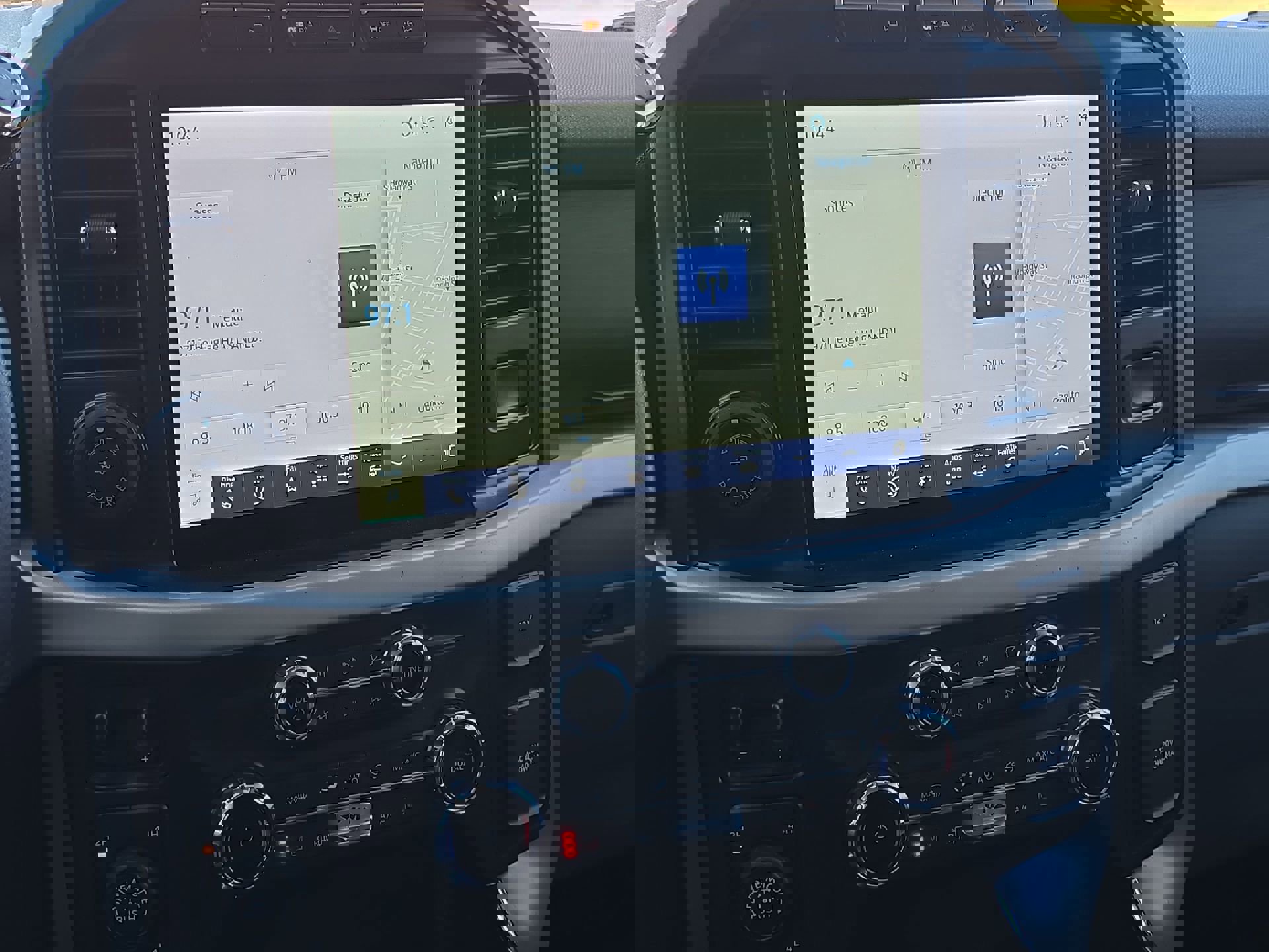 Certified 2022 Ford F150 XLT w/ Equipment Group 302A High image 16