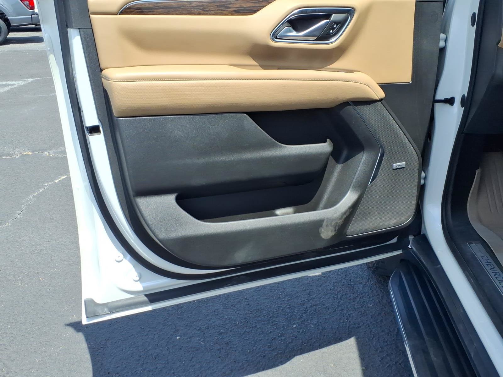 Used 2022 Chevrolet Tahoe Premier w/ Texas Edition RWD image 11