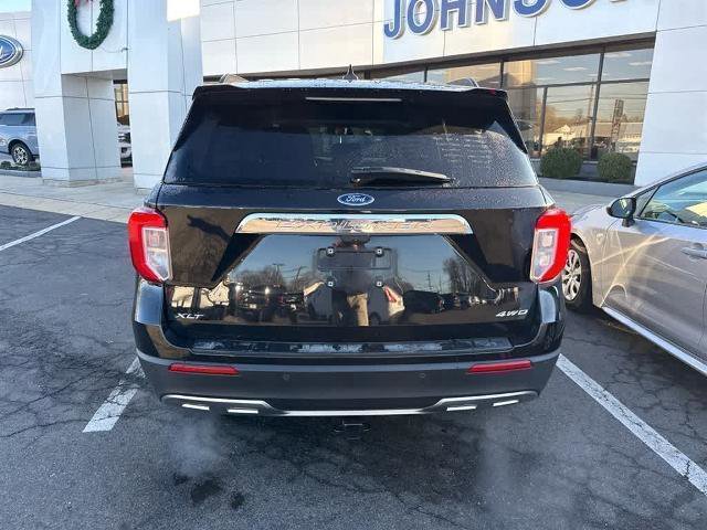 Certified 2021 Ford Explorer XLT w/ Equipment Group 202A image 5
