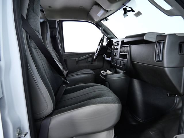 Used 2025 Chevrolet Express 2500 w/ Driver Convenience Package RWD image 13