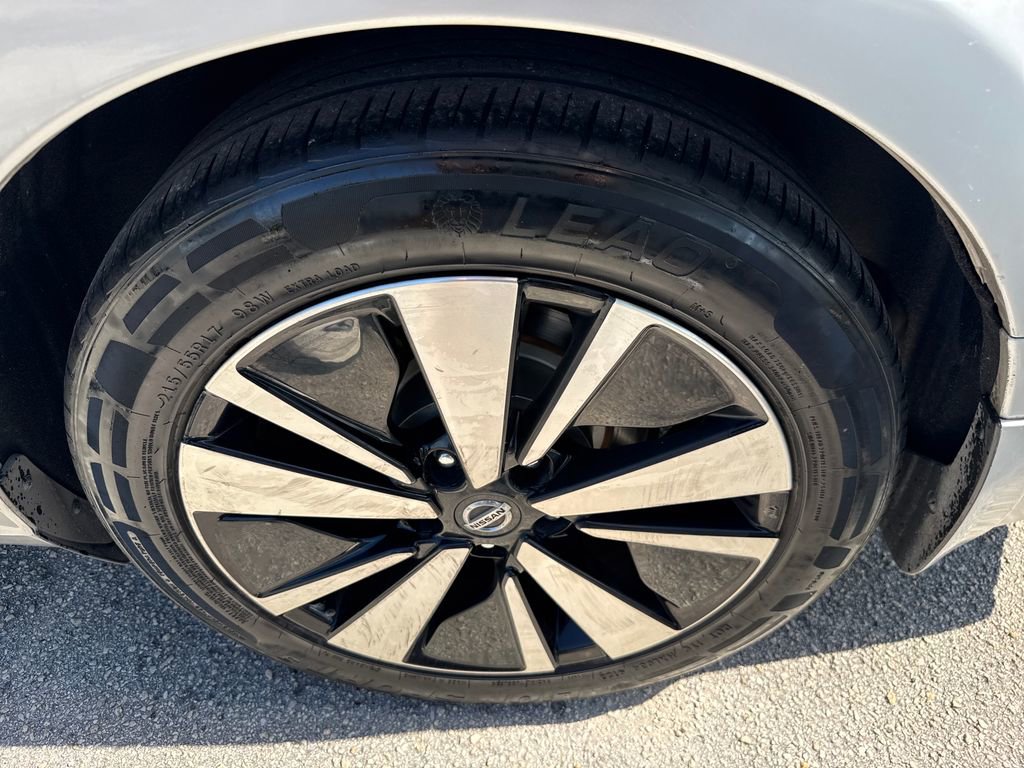 Used 2021 Nissan Altima 2.5 SV FWD image 11
