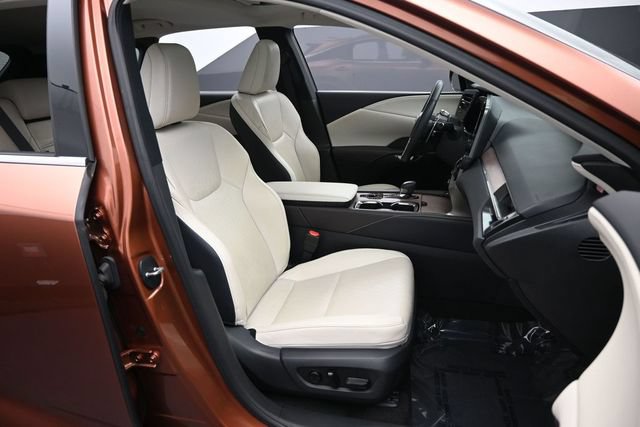 Used 2023 Lexus RX 350 Premium Plus w/ Accessory Package AWD/4WD image 32