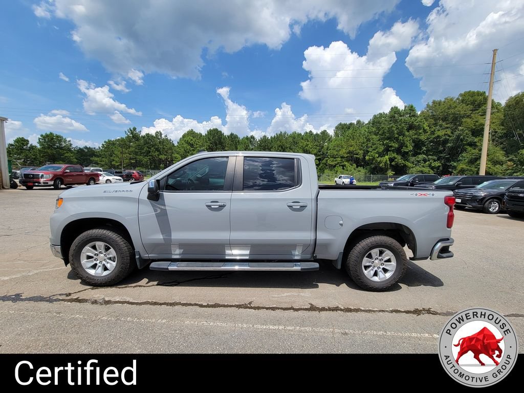 Used 2024 Chevrolet Silverado 1500 LT AWD/4WD image 2