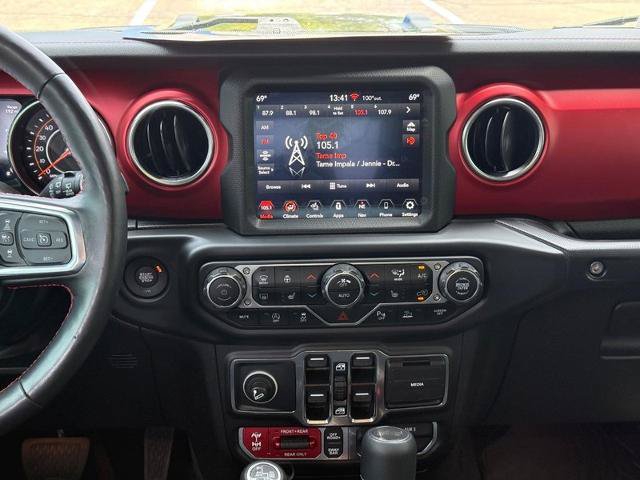 Used 2023 Jeep Wrangler Unlimited Rubicon w/ Steel Bumper Group AWD/4WD image 11