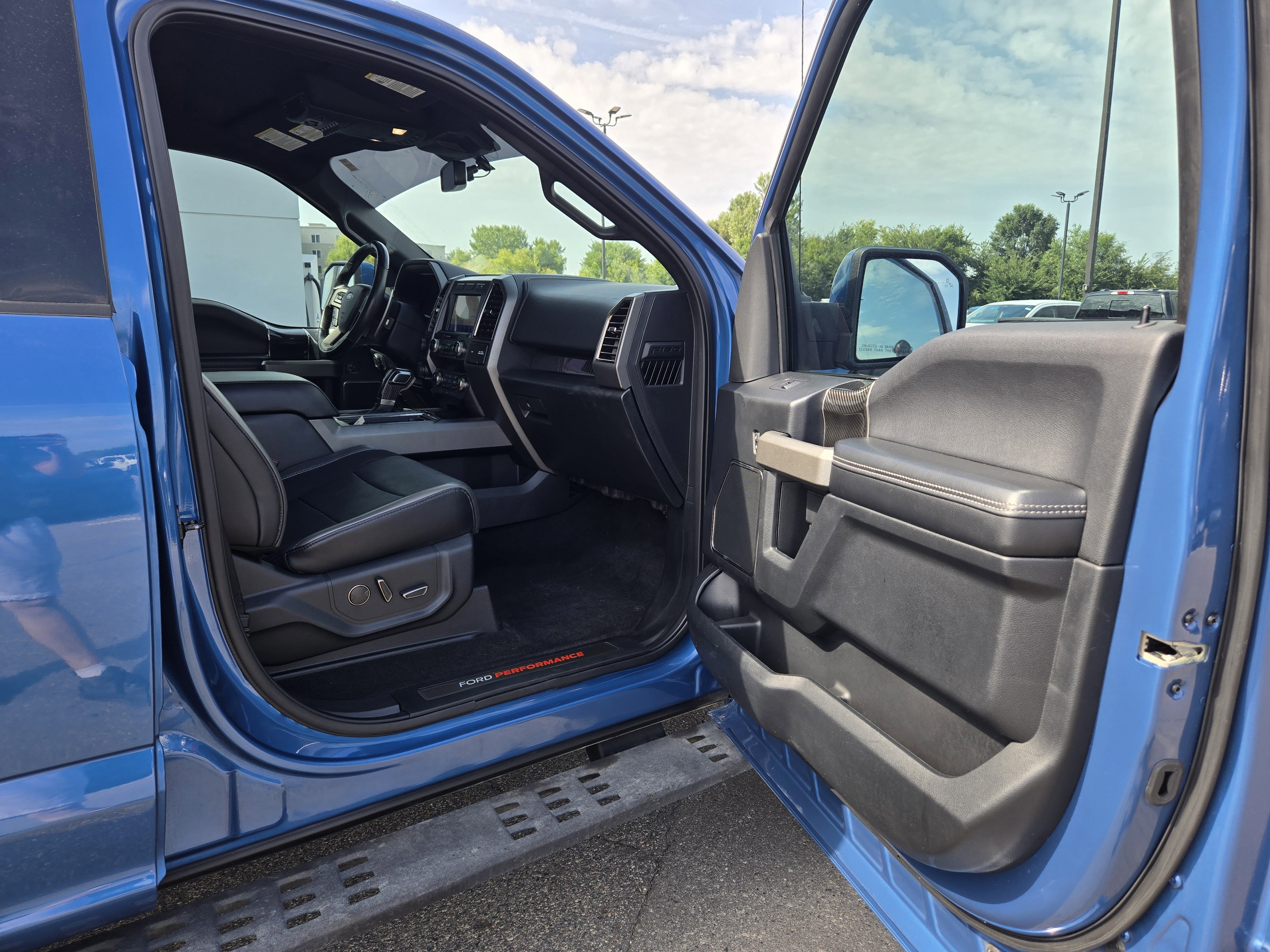 Certified 2020 Ford F150 Raptor w/ Equipment Group 802A Luxury image 19