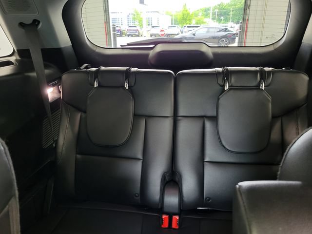 Certified 2023 Ford Explorer Limited w/ Limited Technology Package AWD/4WD image 25