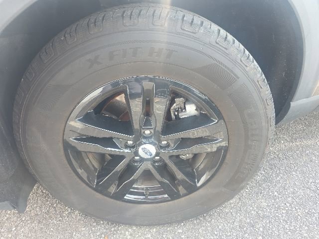 Certified 2021 Ford Explorer XLT AWD/4WD image 9
