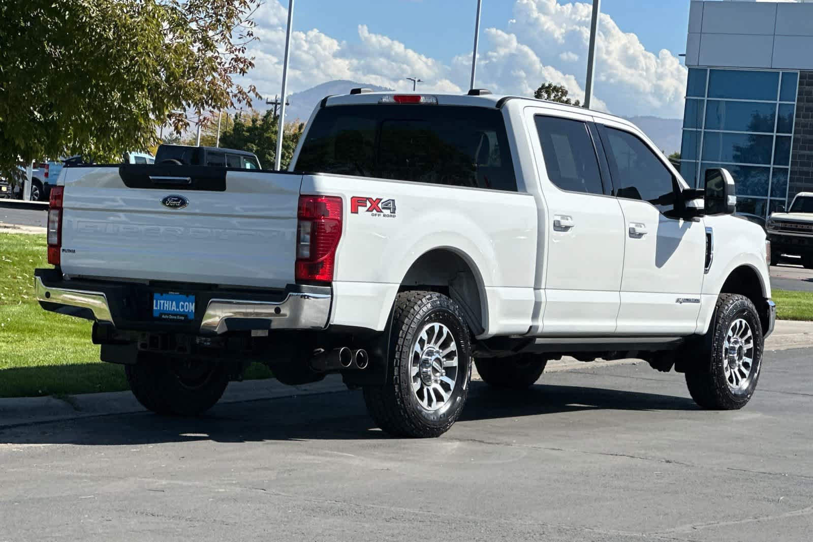Certified 2022 Ford F250 Lariat w/ Lariat Value Package AWD/4WD image 2