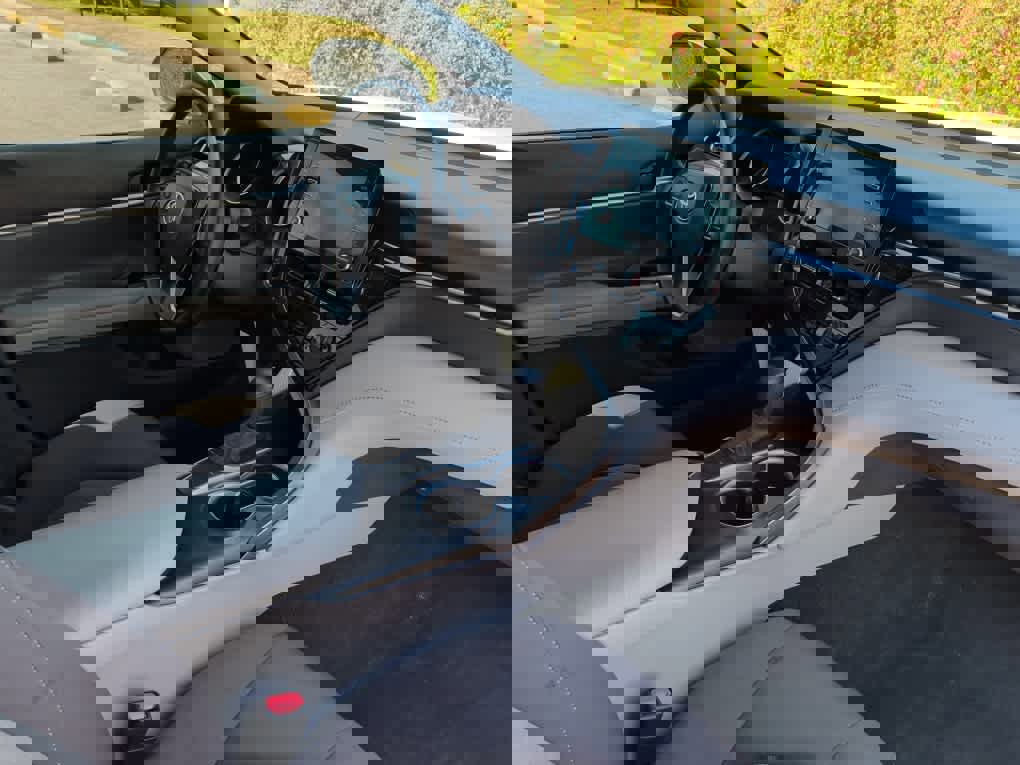 Used 2024 Toyota Camry LE w/ Convenience Package FWD image 11