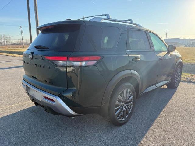 Used 2024 Nissan Pathfinder SL w/ SL Premium Package video 2