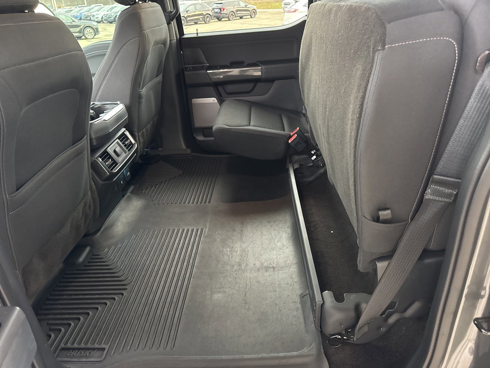 Certified 2022 Ford F150 XLT w/ Equipment Group 302A High image 40