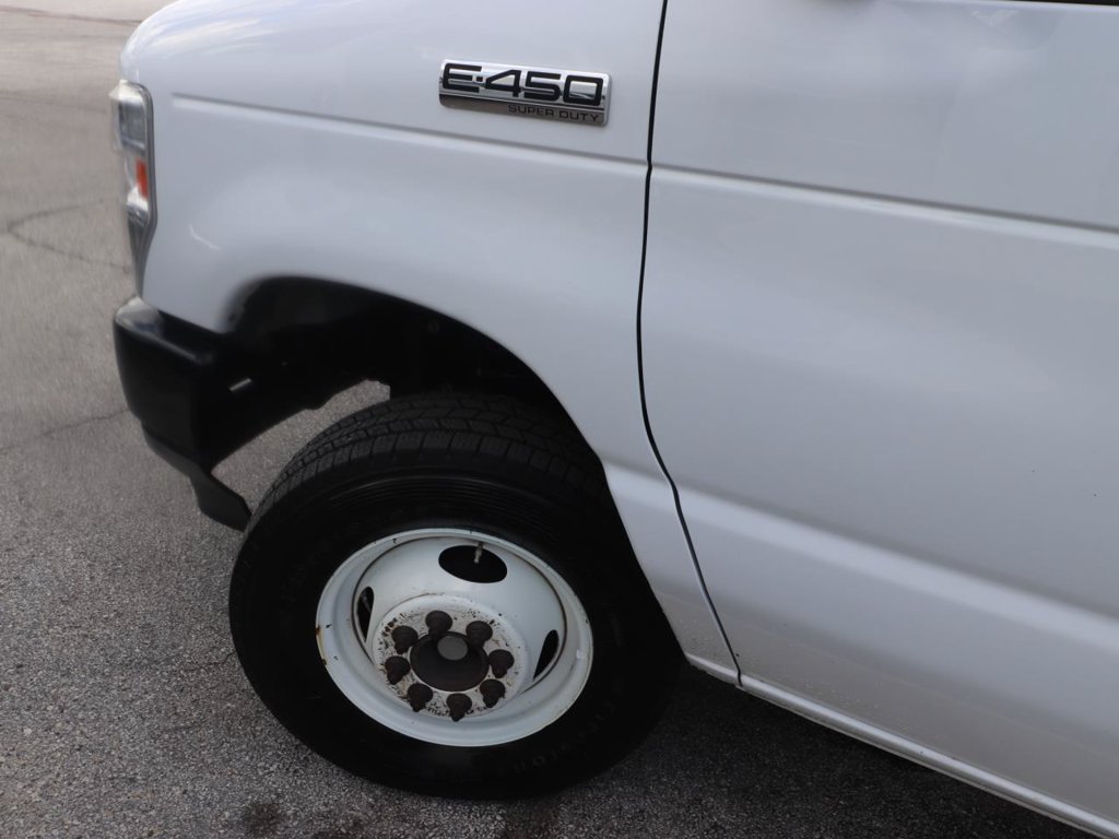 Certified 2025 Ford E-450 and Econoline 450 Super Duty w/ Power Equipment Group RWD image 3