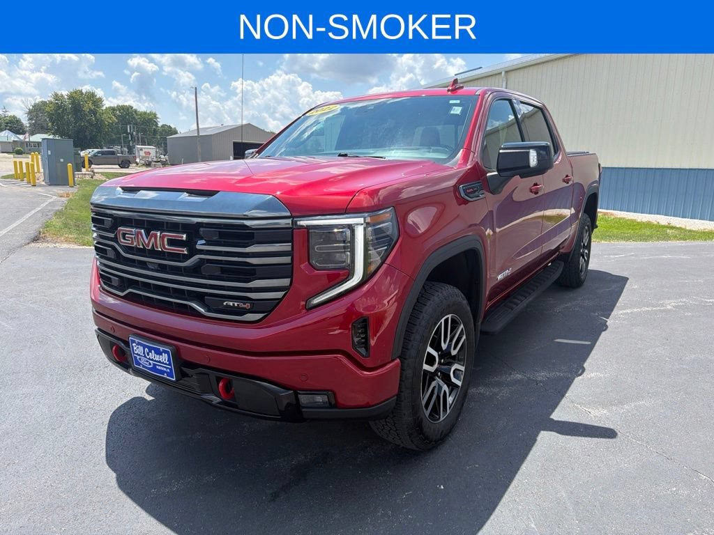 Used 2022 GMC Sierra 1500 AT4 w/ AT4 Premium Package AWD/4WD image 8