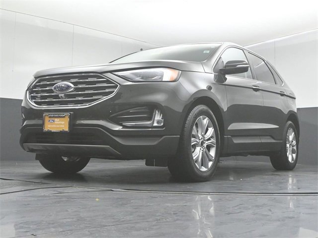 Certified 2024 Ford Edge Titanium w/ Equipment Group 301A image 2