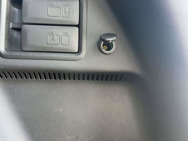 Used 2023 Chevrolet Equinox LT FWD image 12