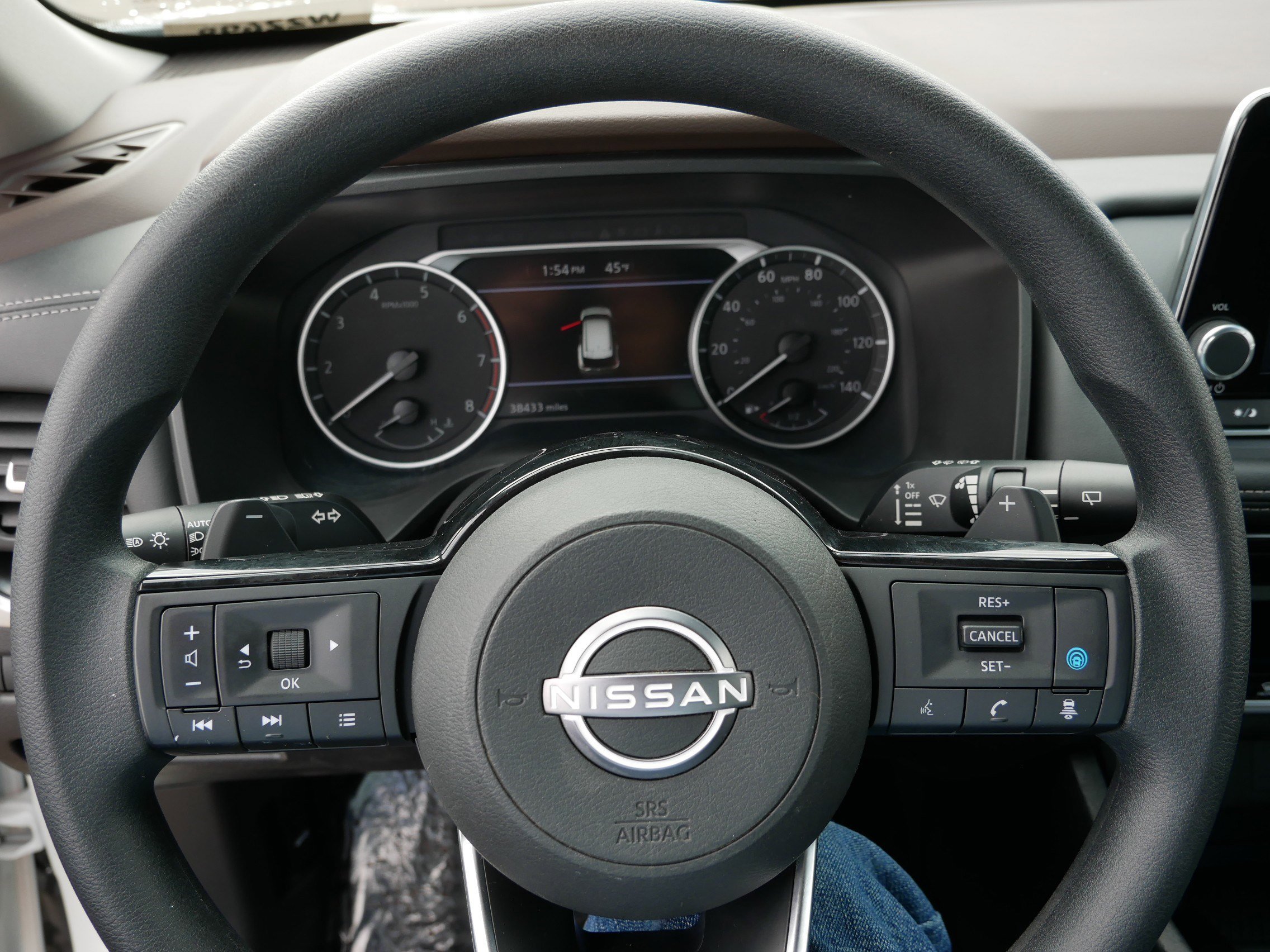 Used 2023 Nissan Rogue SV AWD/4WD image 25
