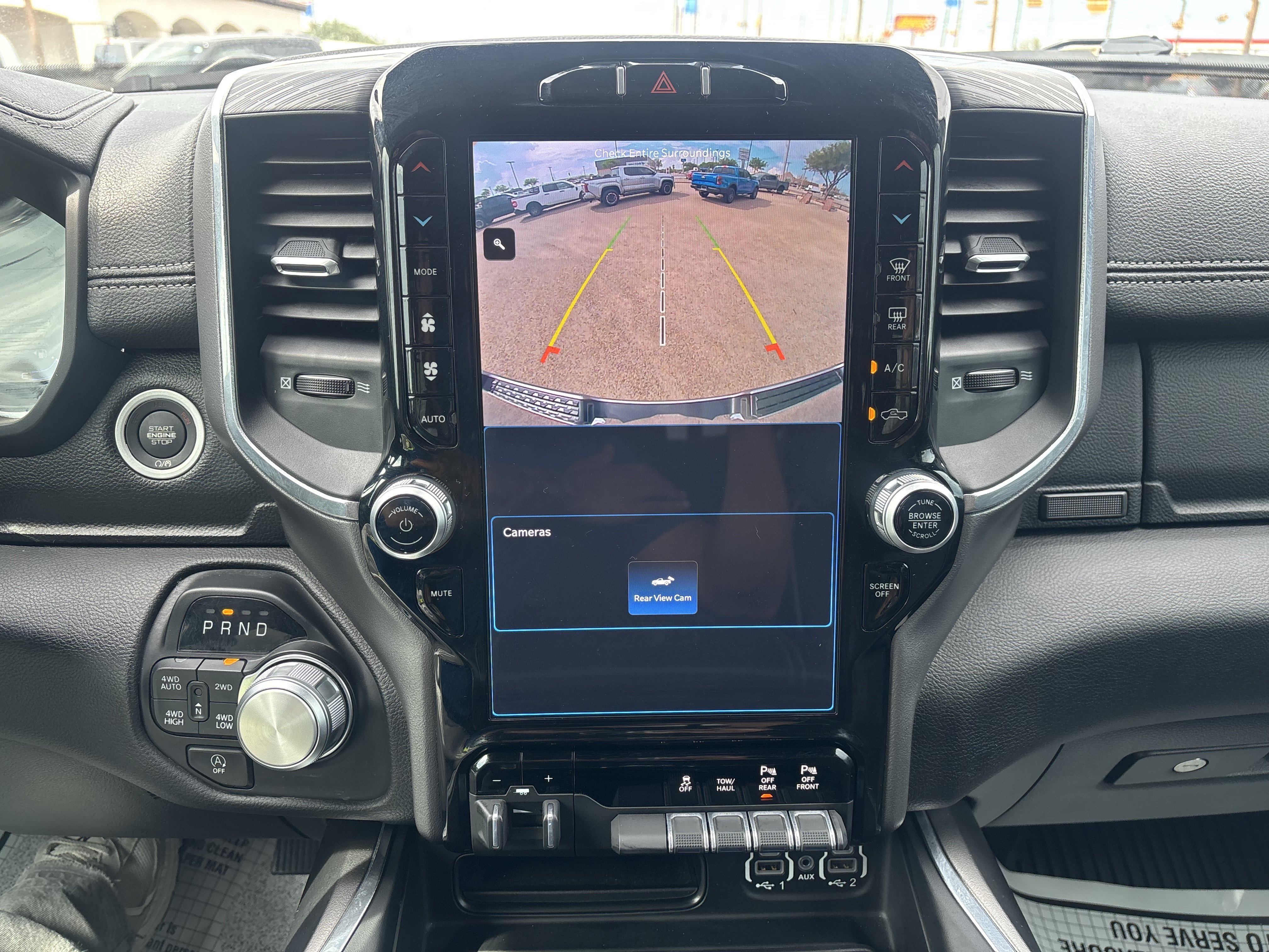 Used 2023 RAM 1500 Laramie AWD/4WD image 32