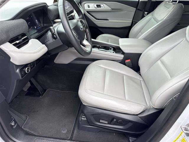 Certified 2026 Ford Explorer Active w/ Active Comfort Package RWD image 14