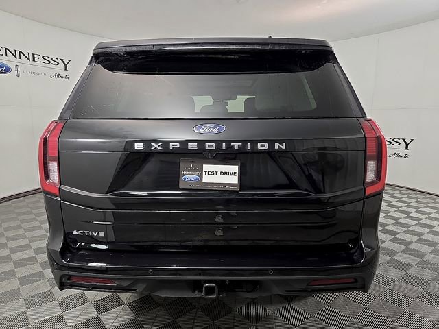 Certified 2025 Ford Expedition Active image 5