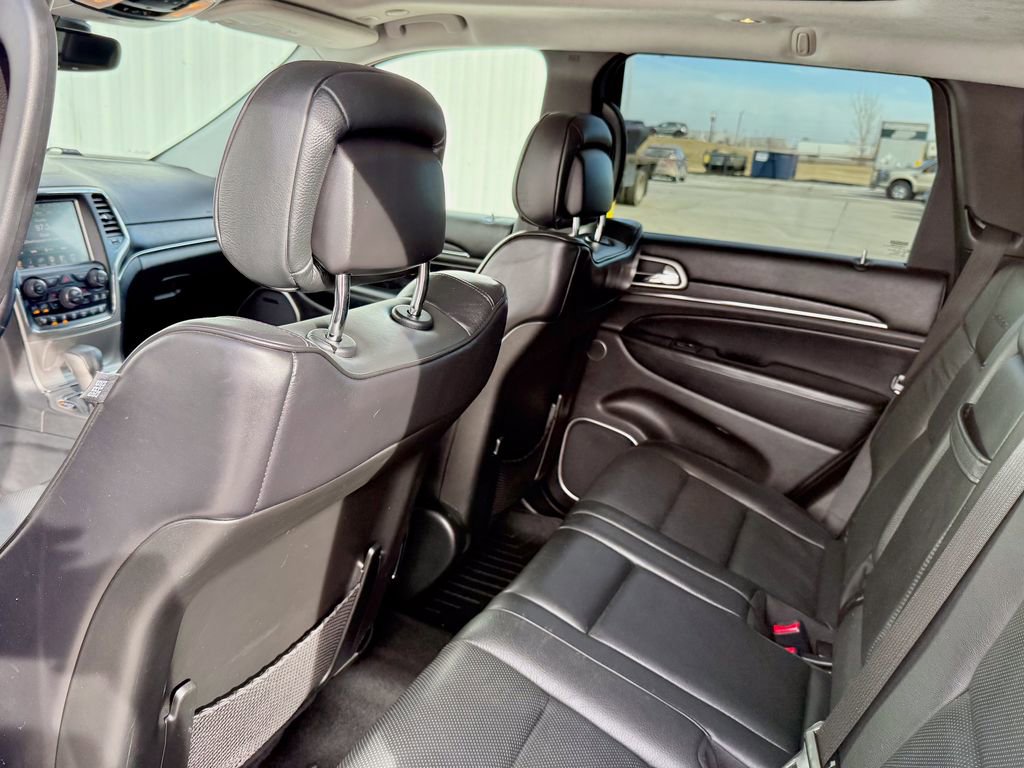Used 2017 Jeep Grand Cherokee Summit image 12