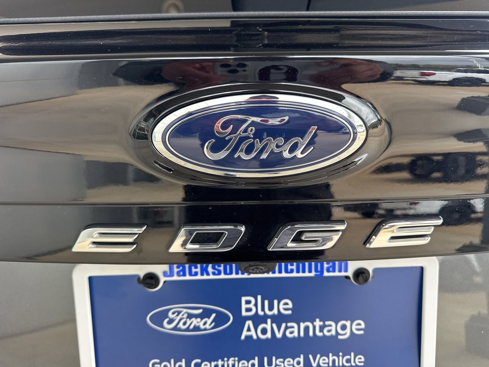 Certified 2023 Ford Edge Titanium AWD/4WD image 17
