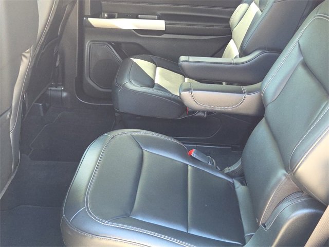 Certified 2022 Ford Explorer XLT w/ Equipment Group 202A image 15