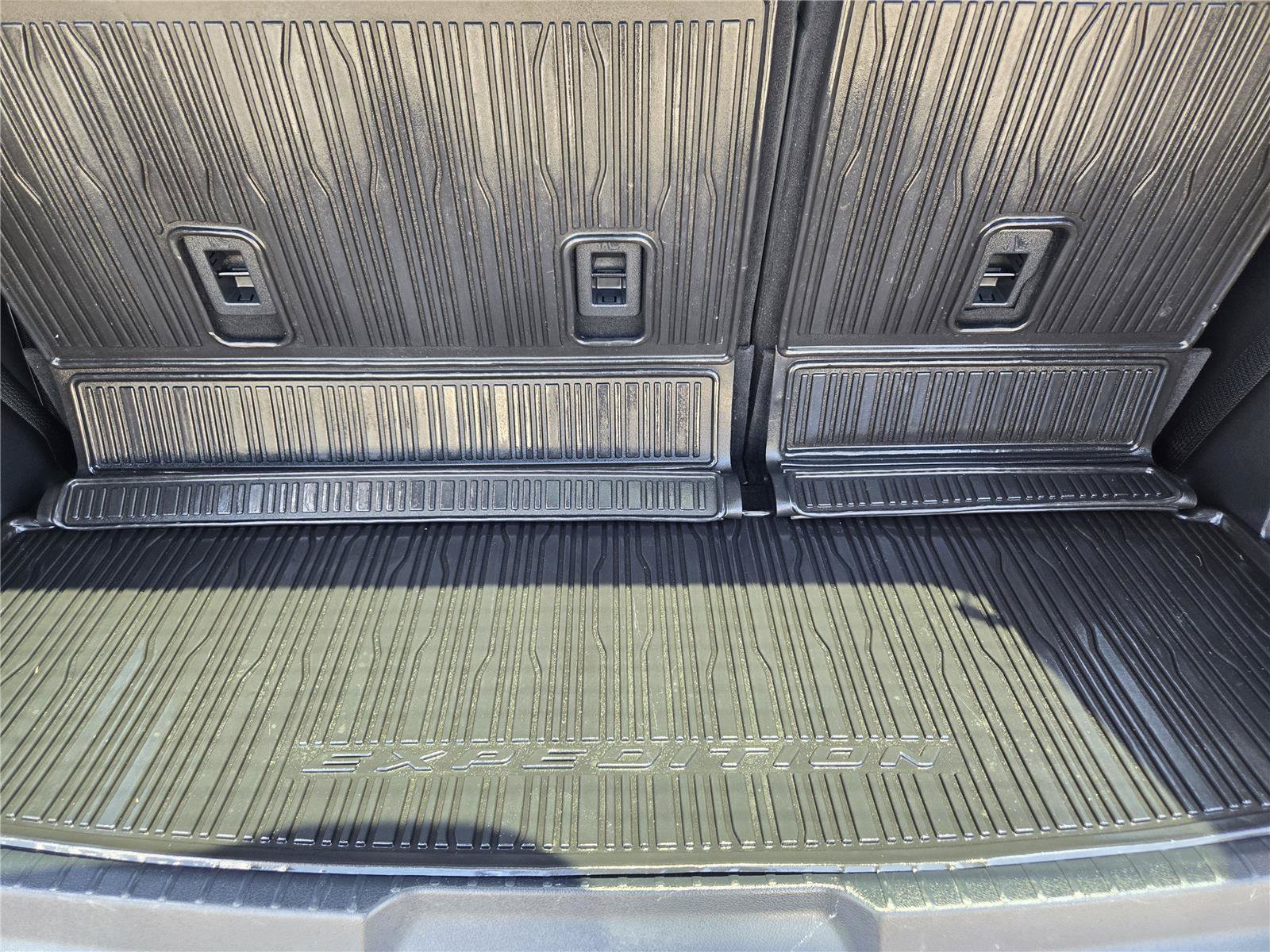 Certified 2022 Ford Expedition Platinum RWD image 31