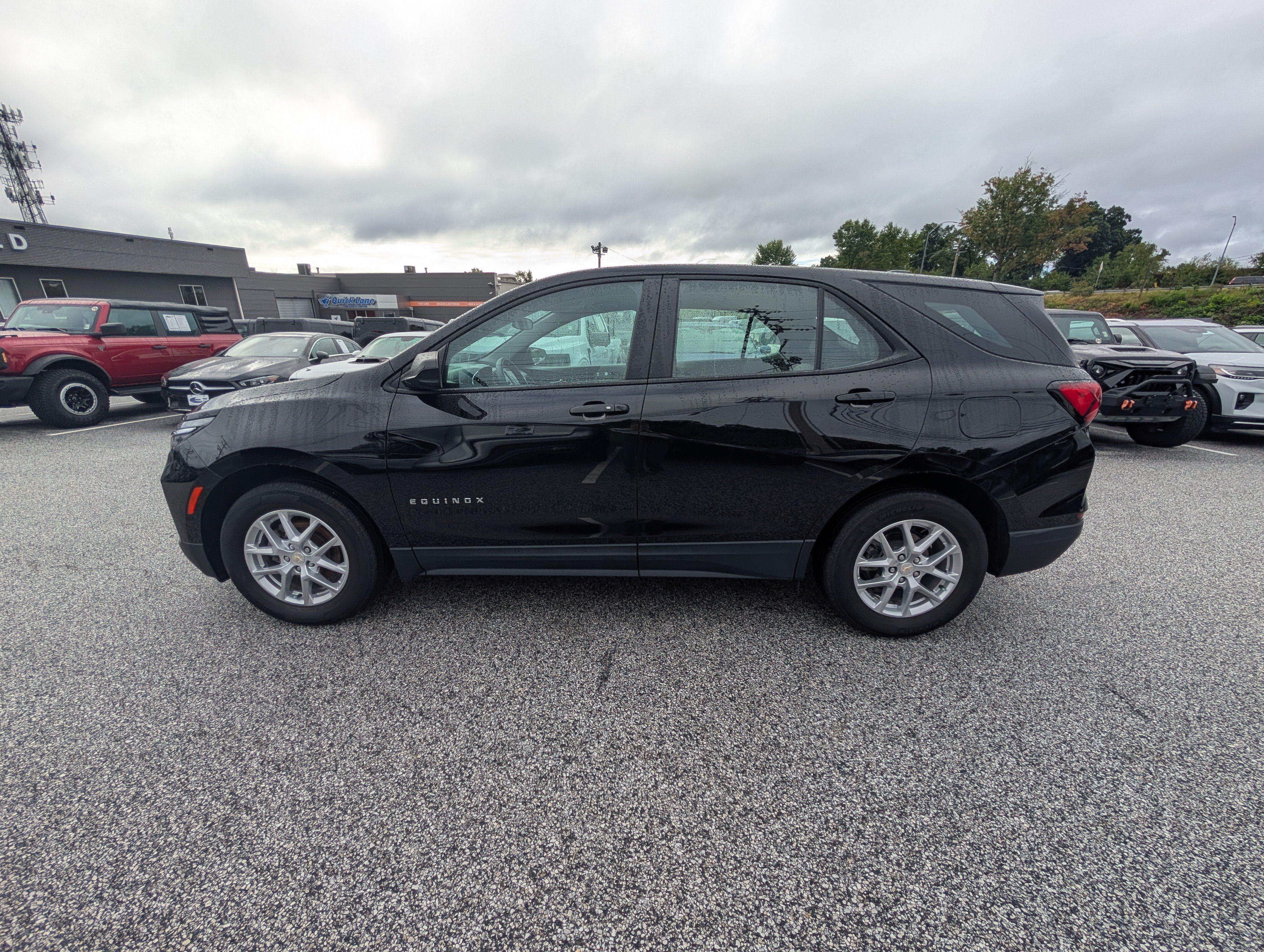 Used 2023 Chevrolet Equinox LS FWD image 3
