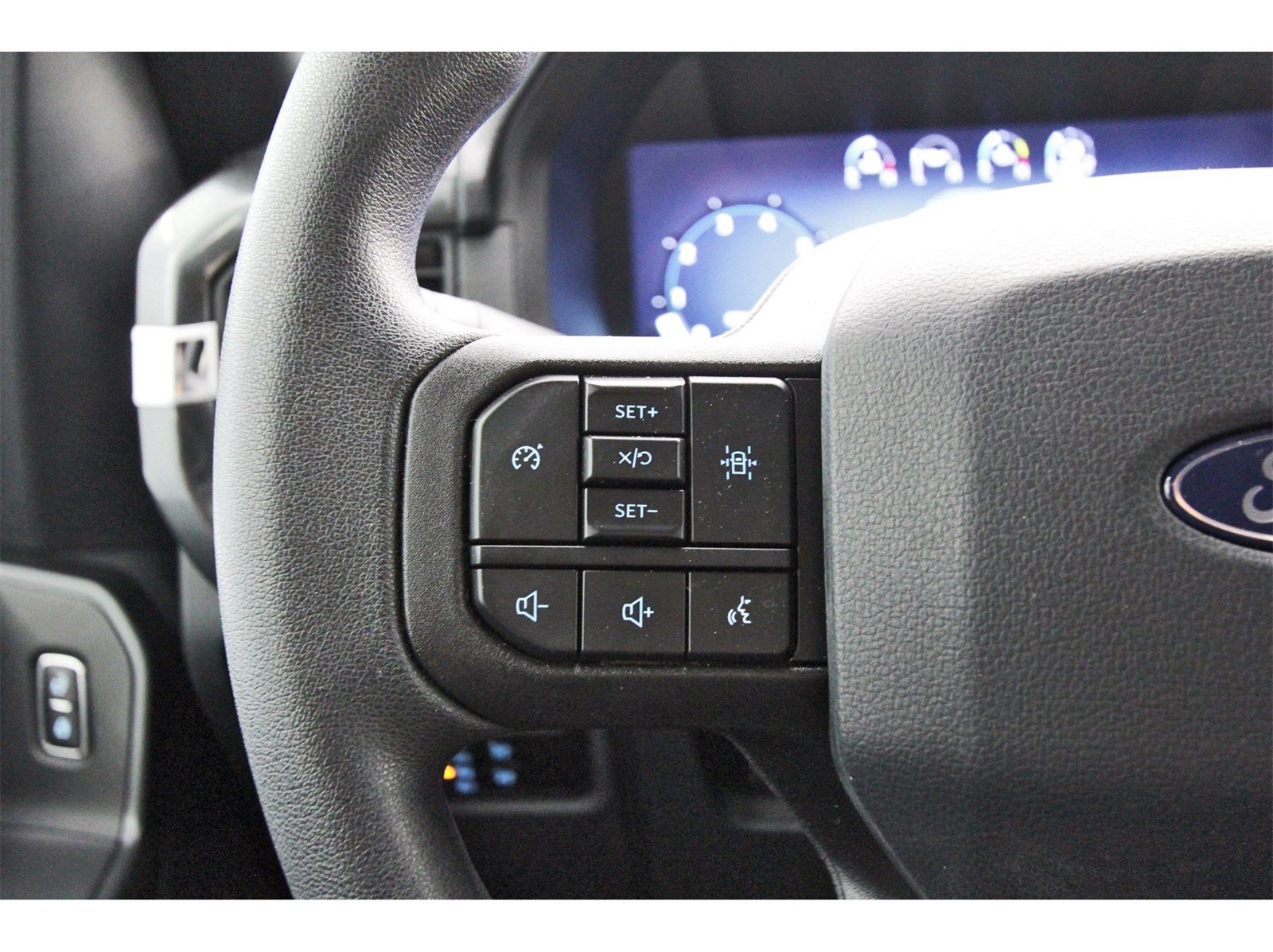 Certified 2025 Ford F150 STX w/ Equipment Group 200A image 18