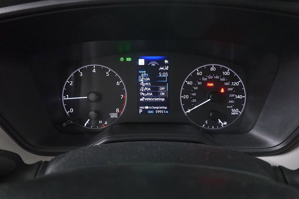 Used 2024 Toyota Corolla Cross L image 14