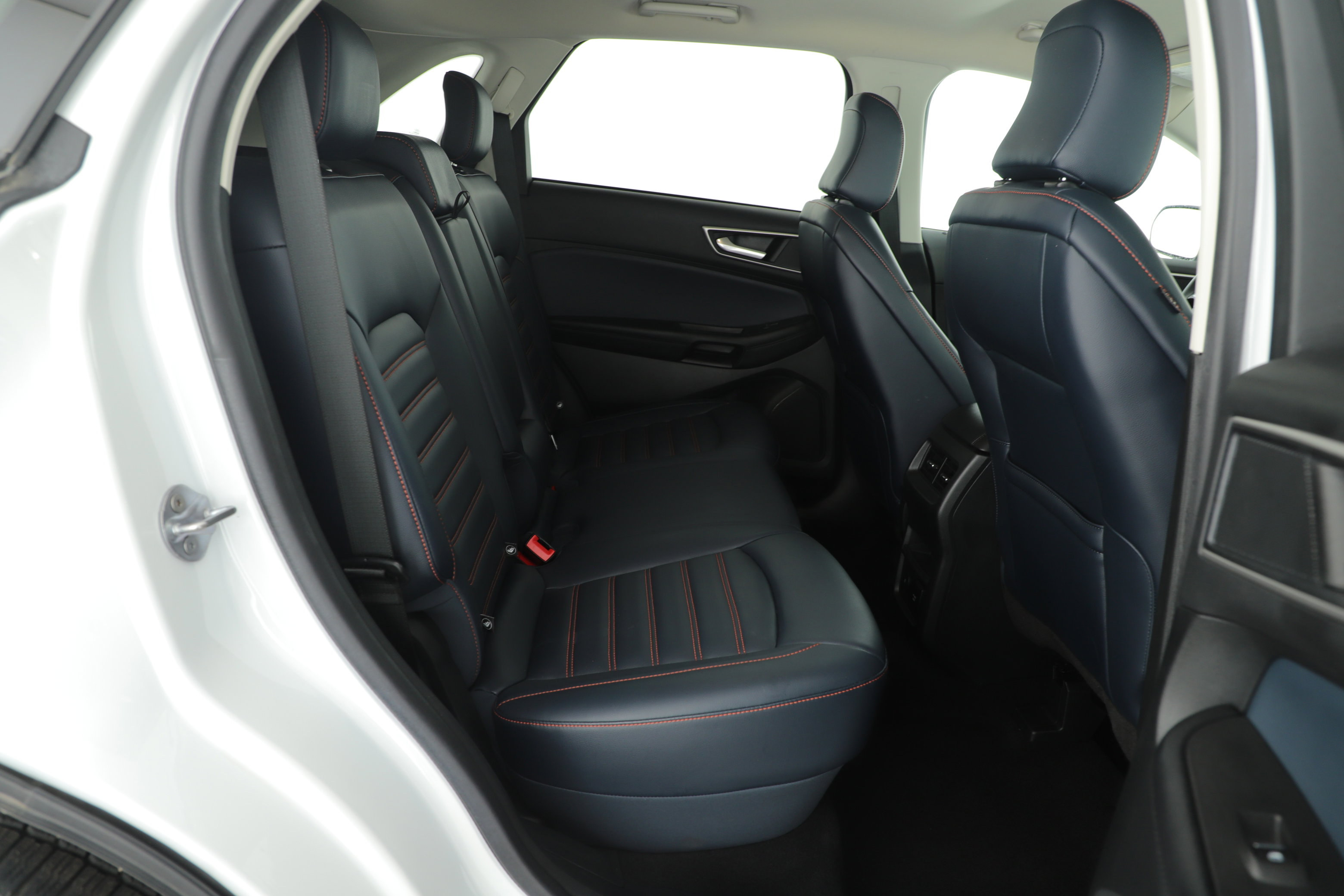 Certified 2023 Ford Edge SEL w/ Sport Appearance Package AWD/4WD image 17