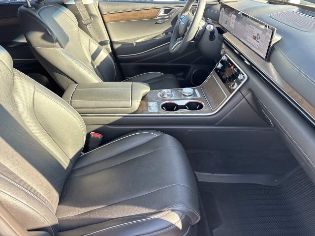 Used 2025 Genesis GV80 3.5T Advanced AWD/4WD image 23