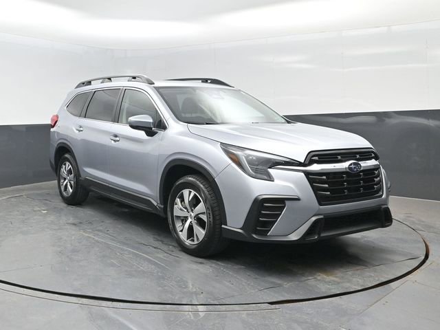 Used 2025 Subaru Ascent Premium AWD/4WD image 2