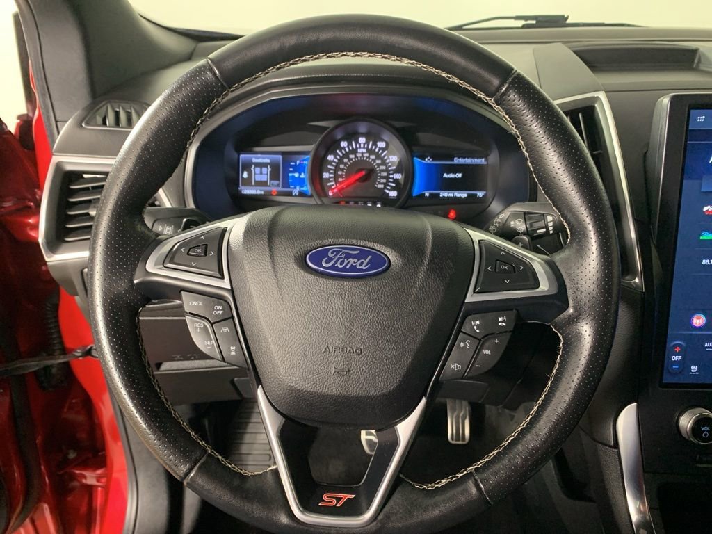 Certified 2022 Ford Edge ST w/ Equipment Group 401A AWD/4WD image 21