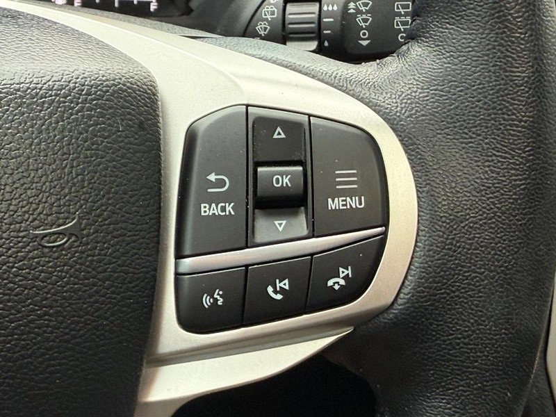 Certified 2023 Ford Explorer XLT image 17