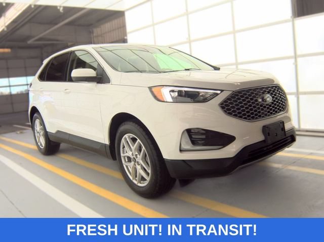 Certified 2024 Ford Edge SEL w/ Cargo Accessory Package AWD/4WD image 4