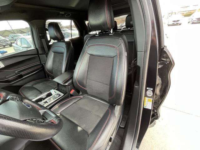 Certified 2023 Ford Explorer ST-Line w/ Class IV Trailer Tow Package image 17