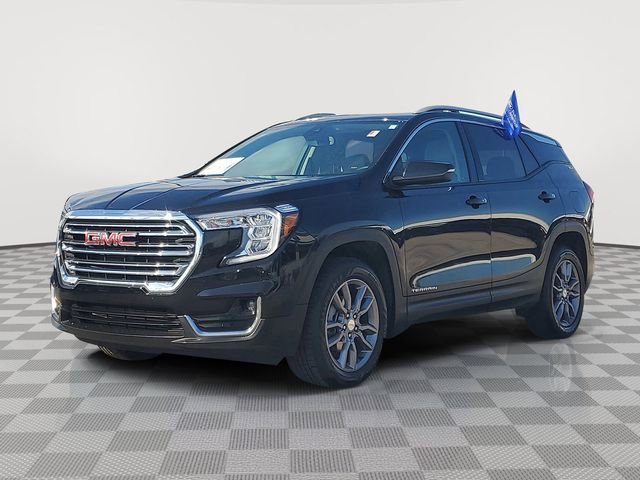 Used 2023 GMC Terrain SLT image 2